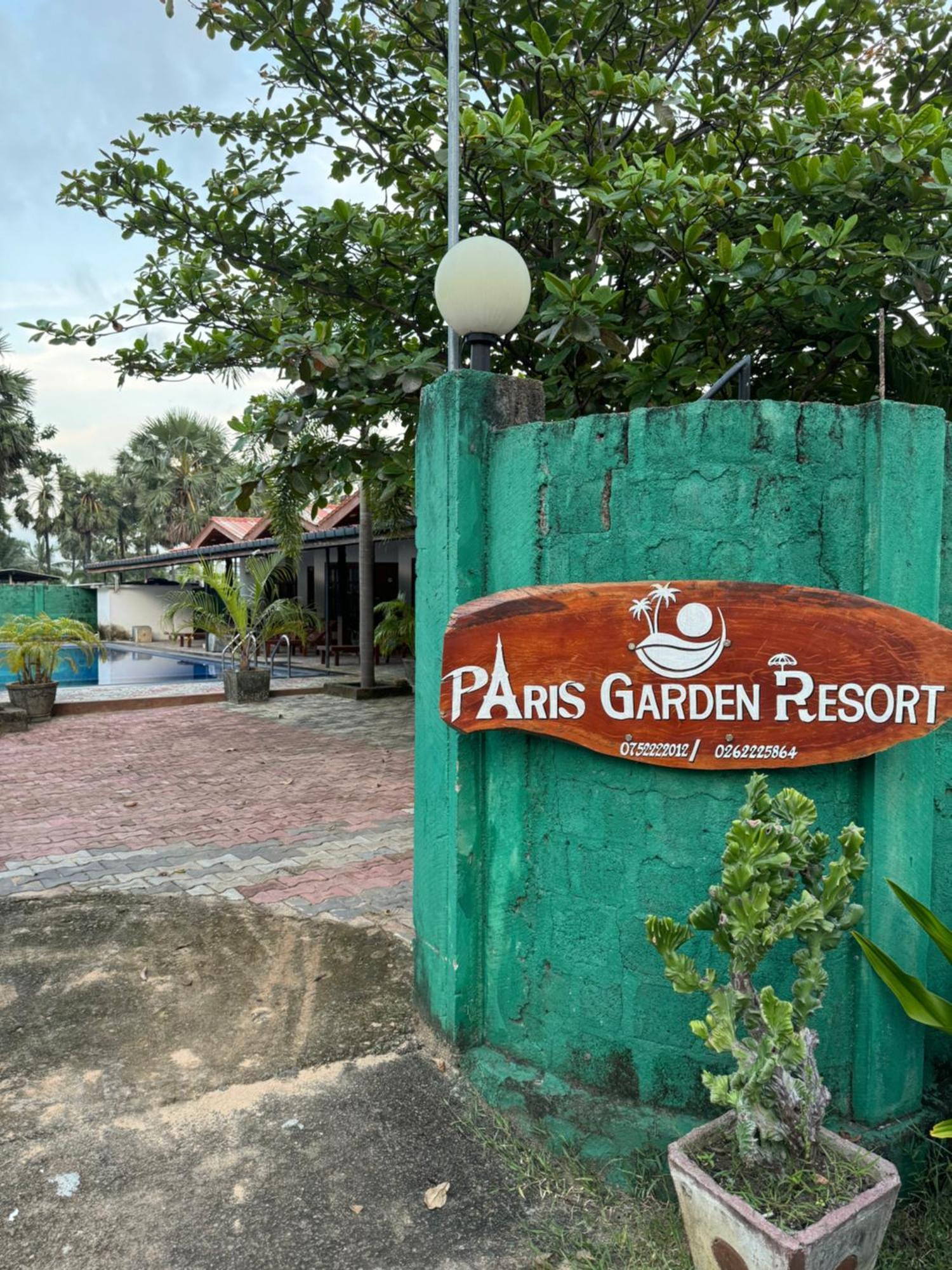 Paris Garden Resort Triquinimale Exterior foto